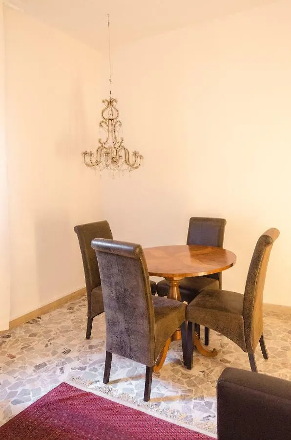 Apartment Dimora Delle Rose Hotel Bologna